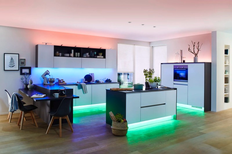 Zigbee Lichtsteuerung f�r Haus und Garten mit smarter LED-Beleuchtung